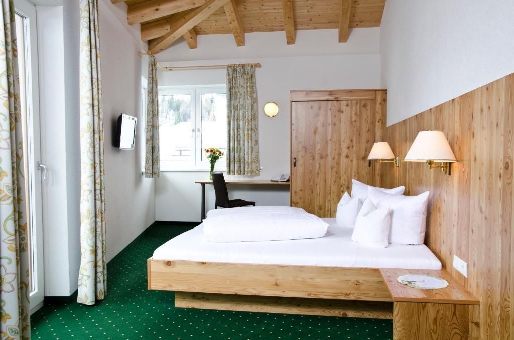 Rasis Hotel