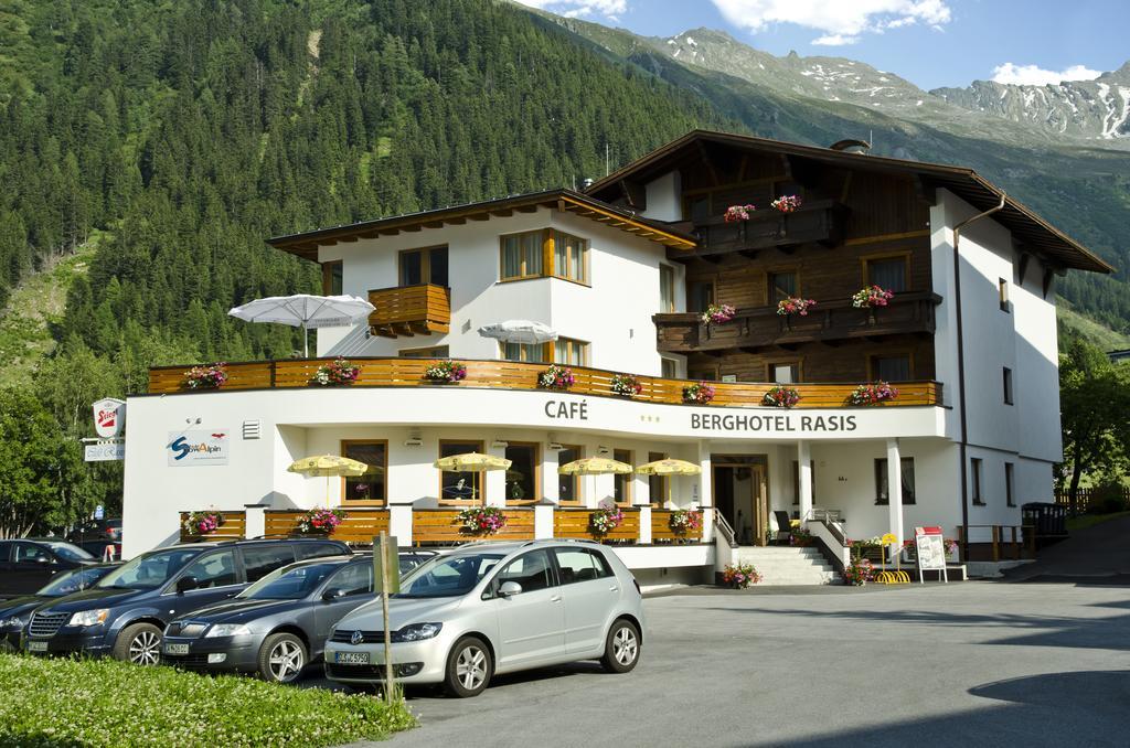Rasis Hotel 3*